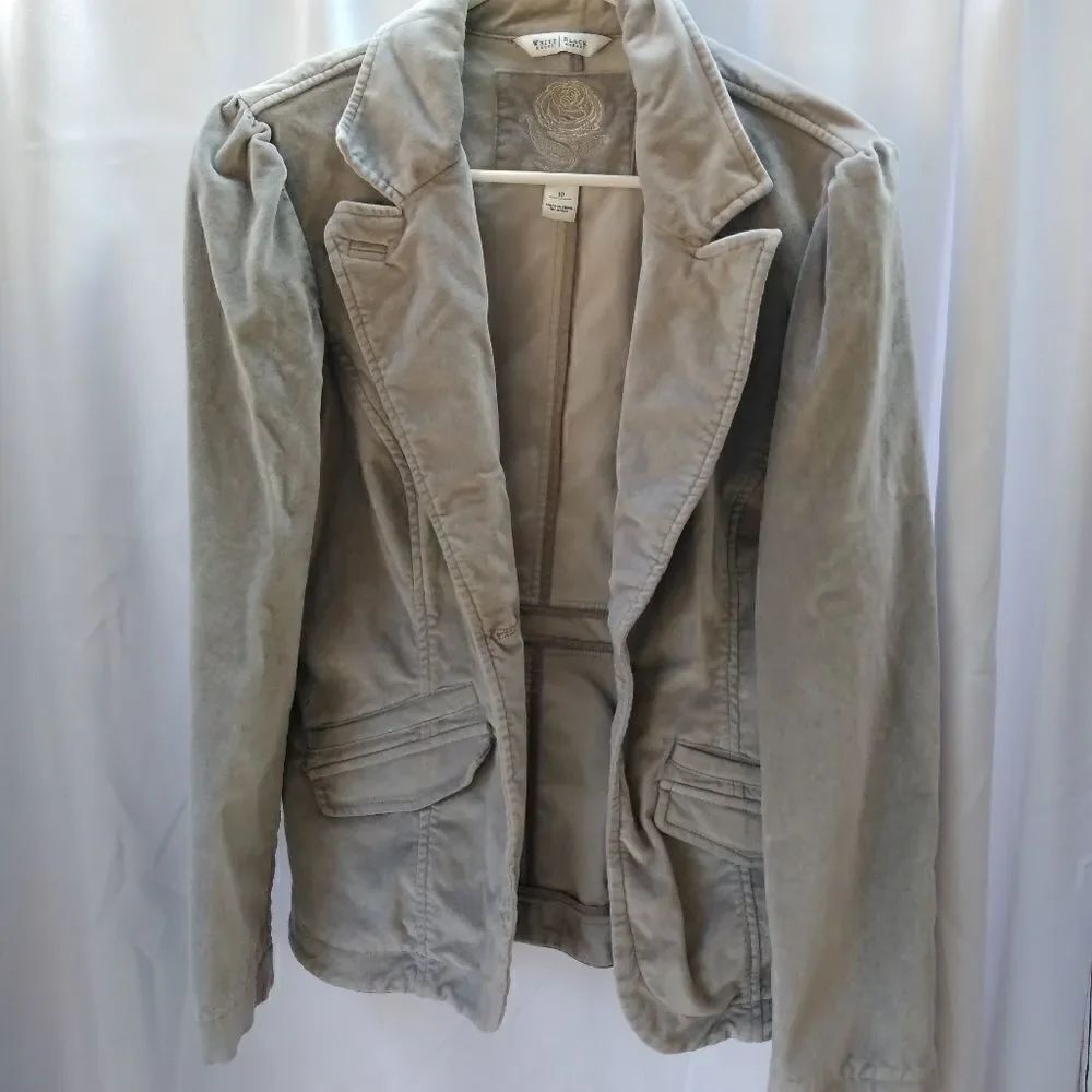 White house Black market blazer